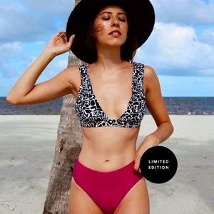 Summersalt: The Plunge Bikini Top (12) Abstract